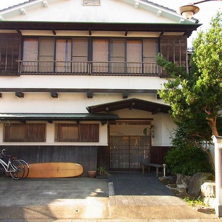 Guesthouse Shirahama Bagian luar foto